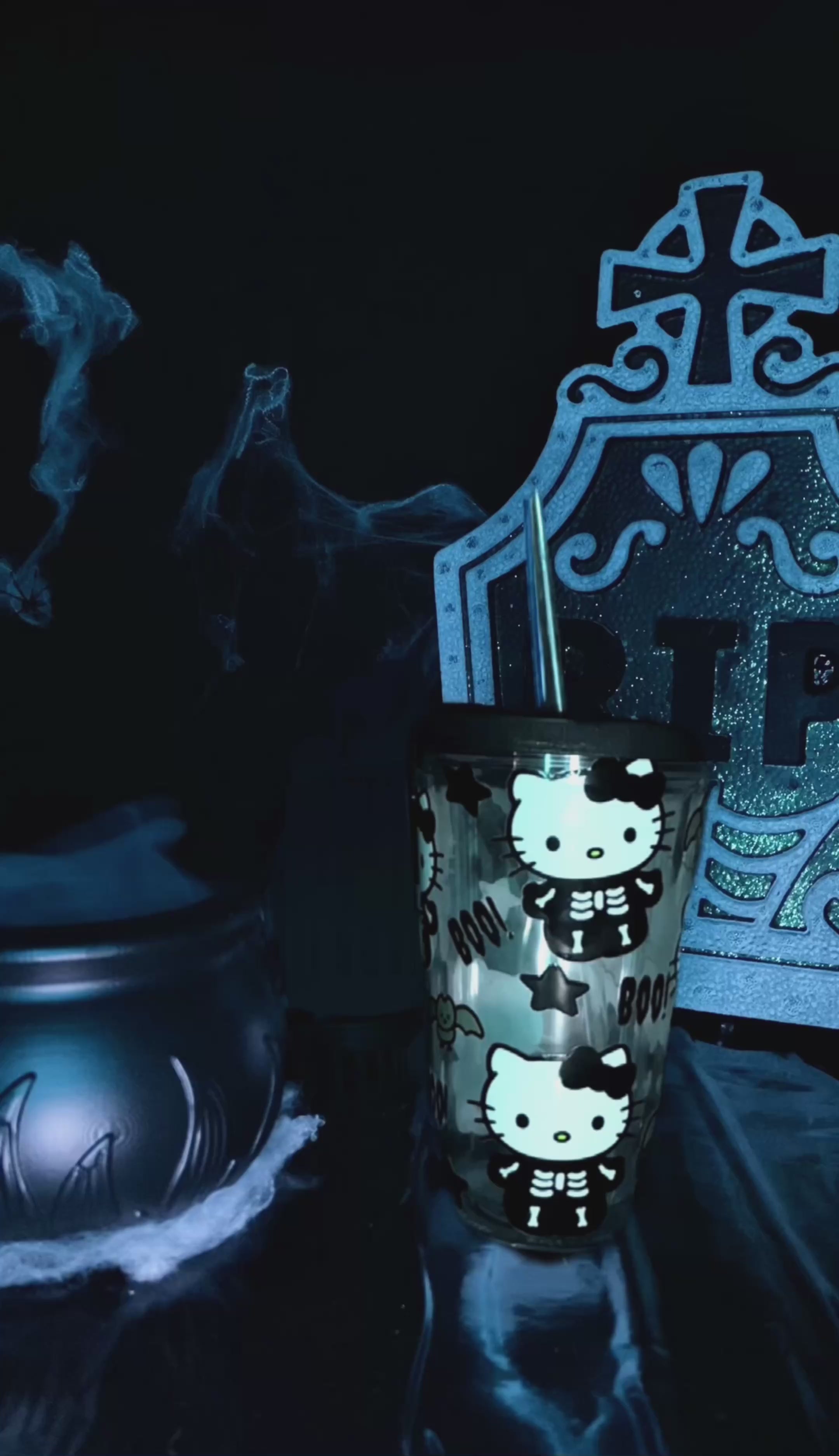 Hello kitty spooky tumbler