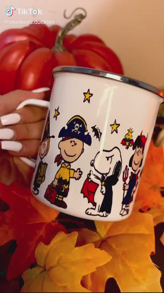 Snoopy spooky mug